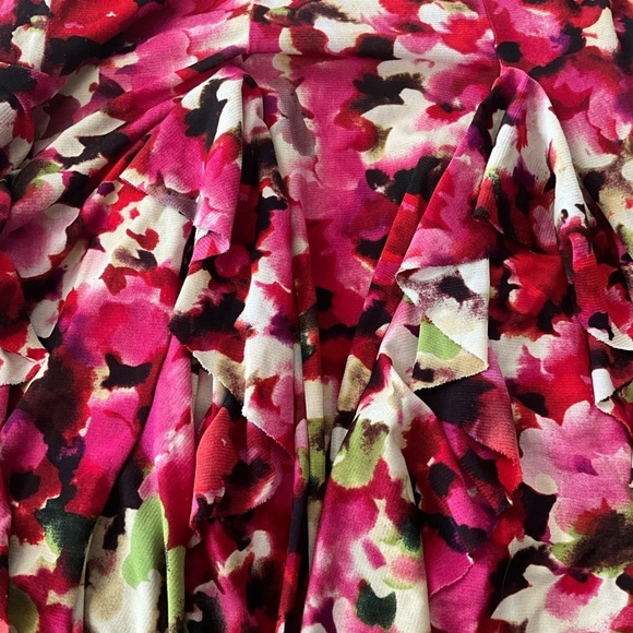 Pink and fuschia floral gored, ruffle‎ skirt, M - Picture 4 of 7
